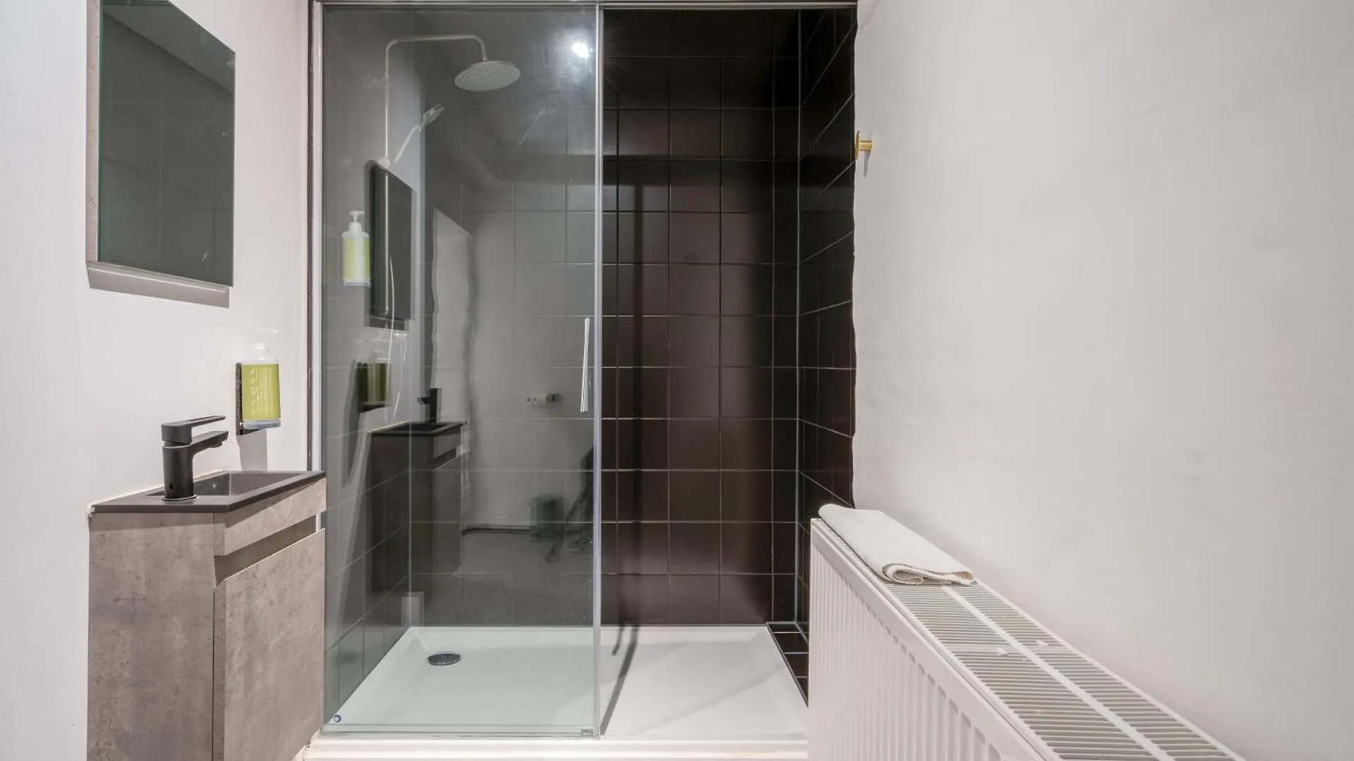 Ferienwohnung Smartflats - The Brooklyn Antwerpen Apartment